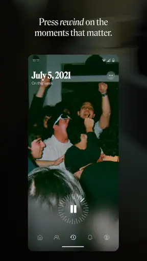 Retro — Photos with Friends screenshot